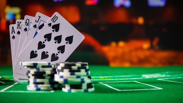 The Rise Of Online Gambling: Exploring The Thrills And Risks